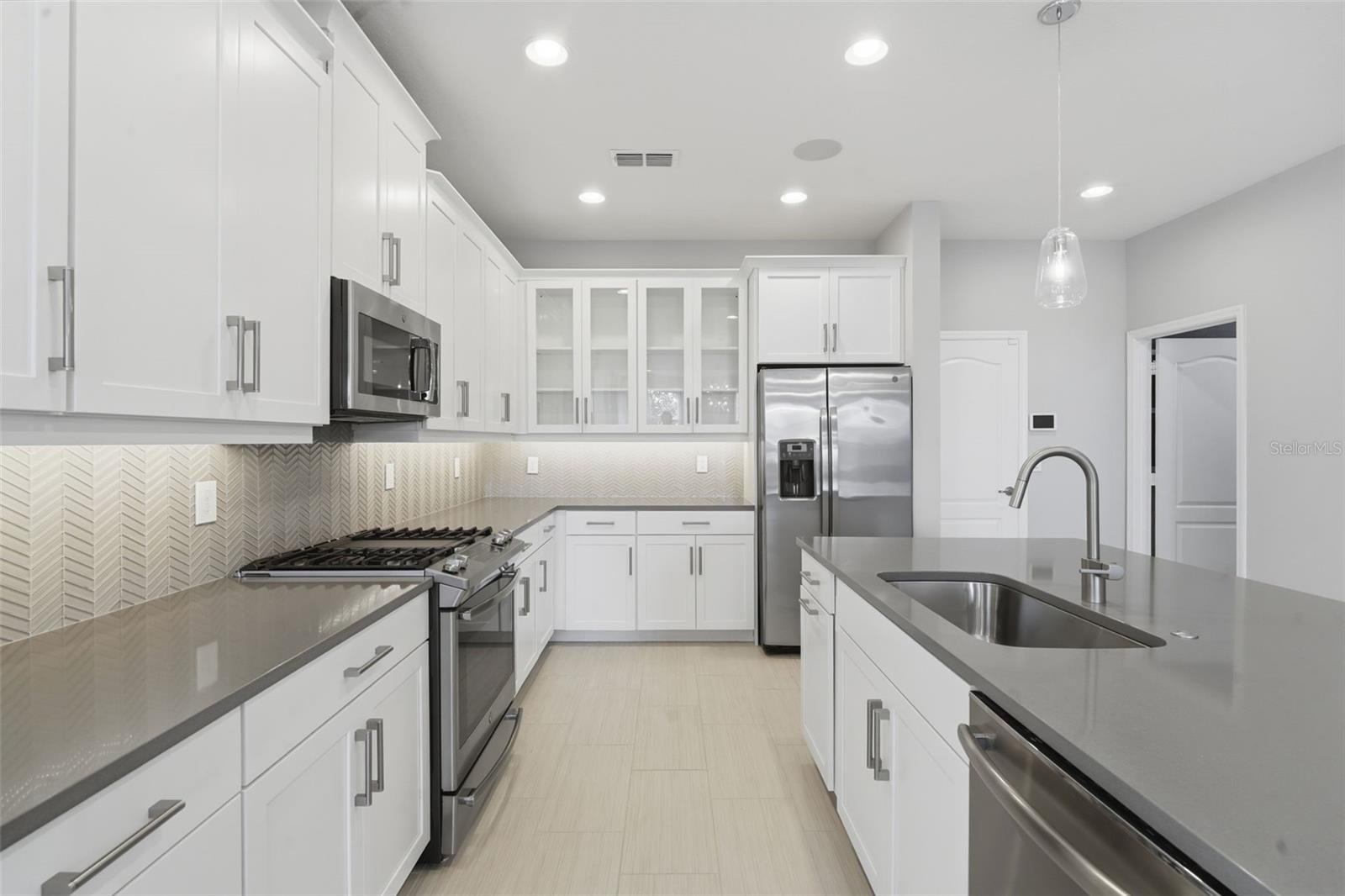 ENCORE/OVATION PH 1 - Residential