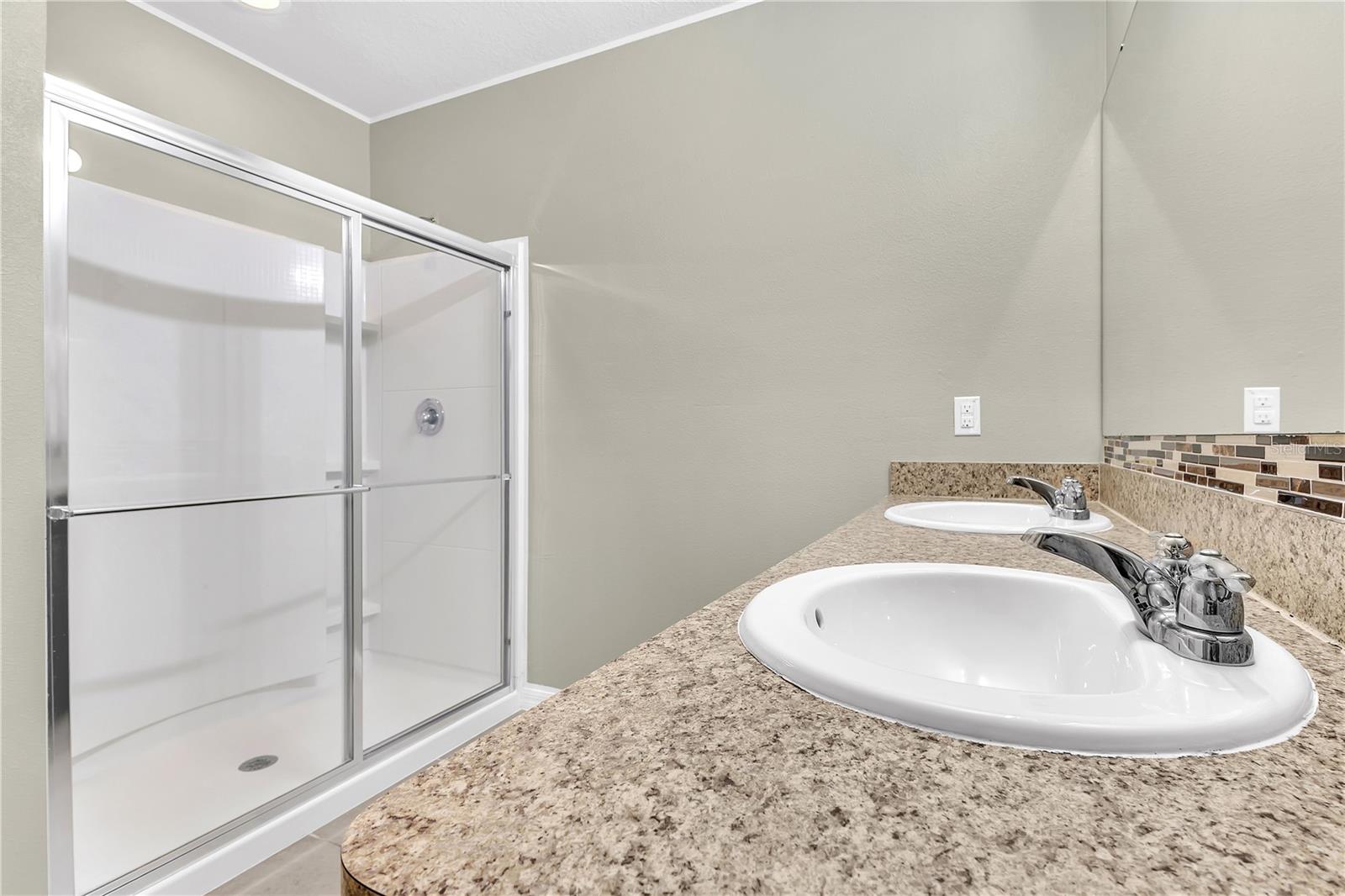 CALABAY AT TOWER LAKE PH 03 - Residential