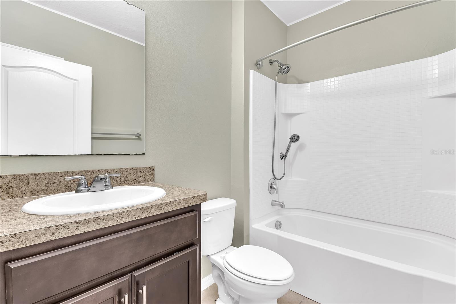 CALABAY AT TOWER LAKE PH 03 - Residential