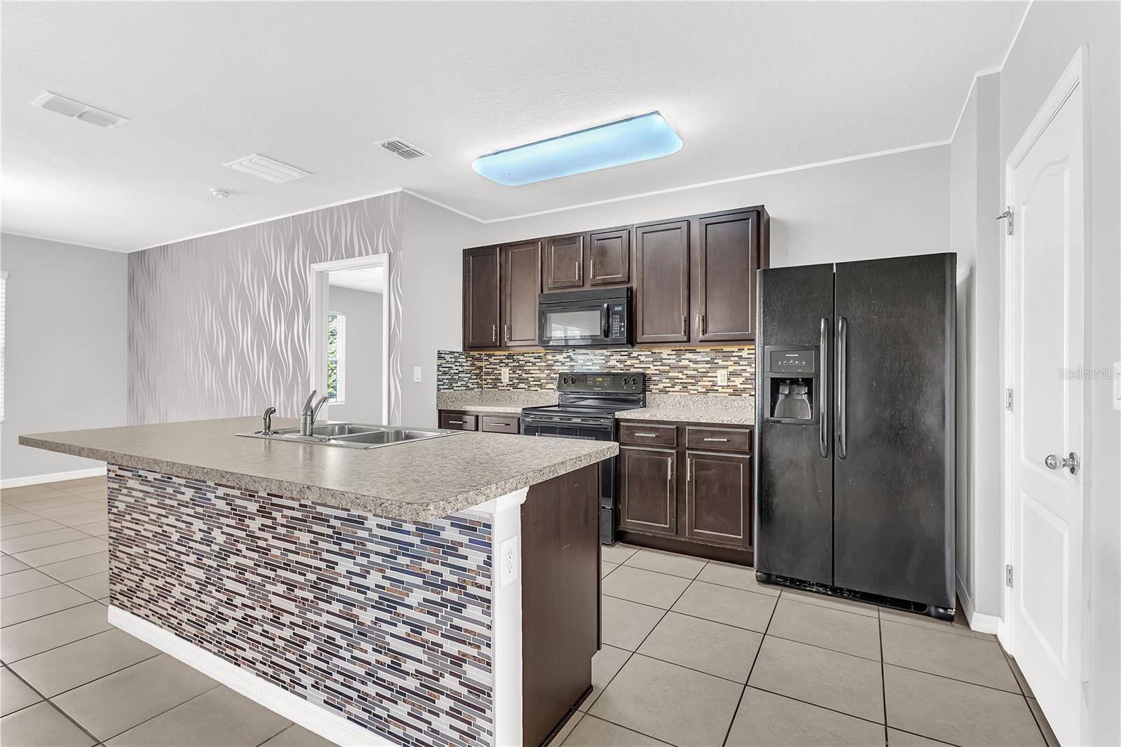 CALABAY AT TOWER LAKE PH 03 - Residential