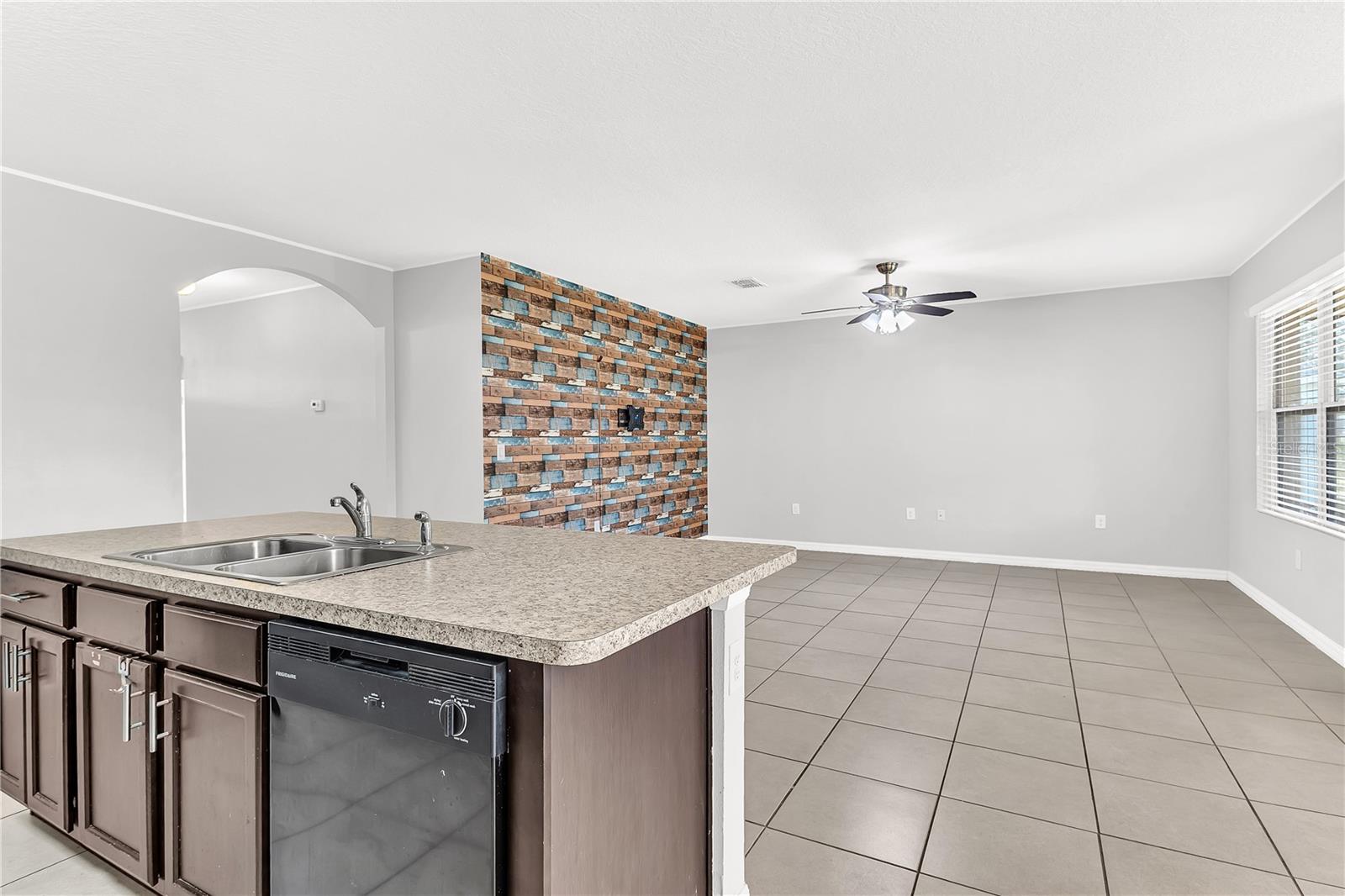 CALABAY AT TOWER LAKE PH 03 - Residential