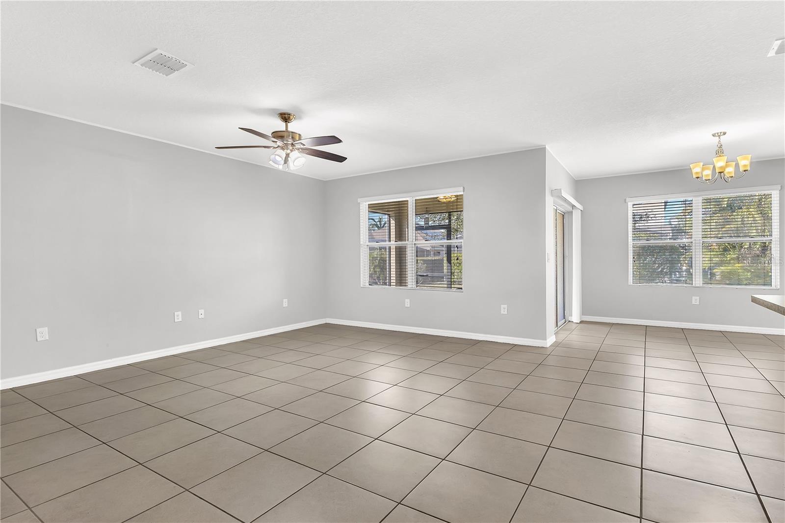 CALABAY AT TOWER LAKE PH 03 - Residential