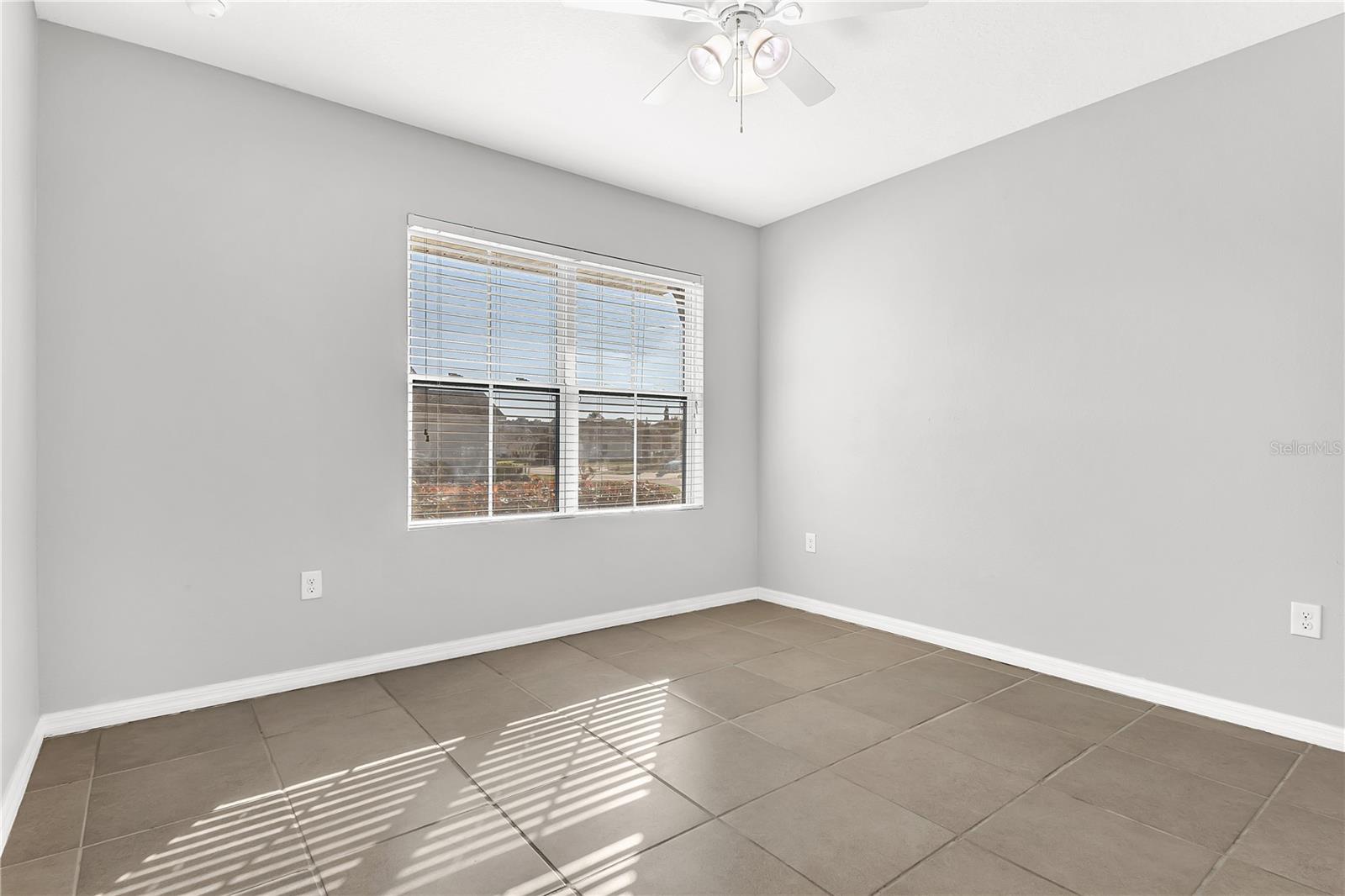 CALABAY AT TOWER LAKE PH 03 - Residential