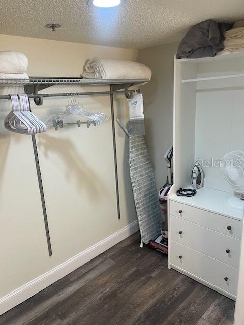 ISLAND WALK CONDO - Residential Lease
