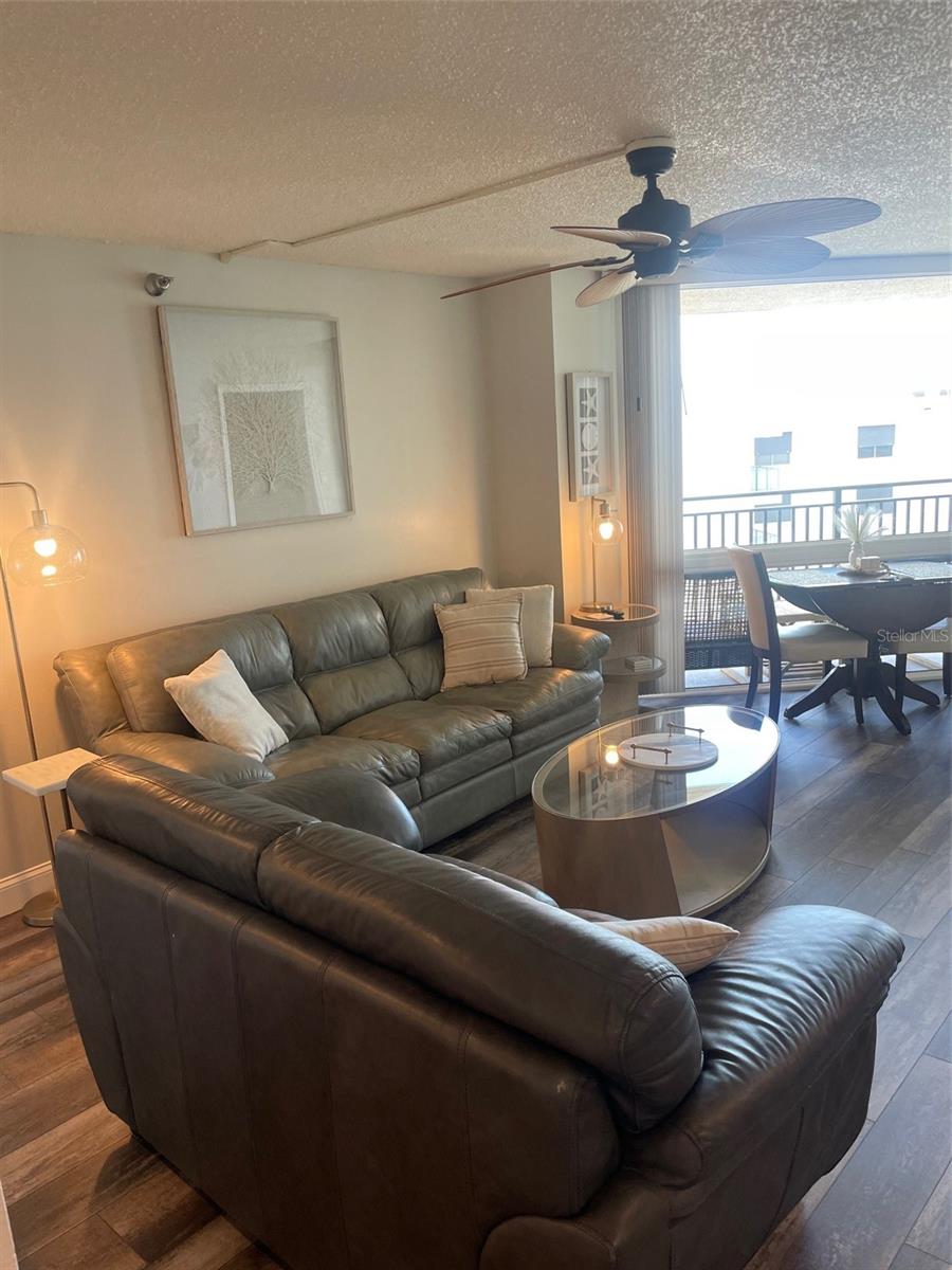 ISLAND WALK CONDO - Residential Lease
