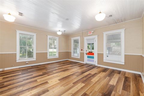 Tiny photo for 5610 Avenue G, Mc Intosh, FL 32664 (MLS # GC534202)