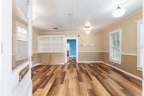 Tiny photo for 5610 Avenue G, Mc Intosh, FL 32664 (MLS # GC534202)