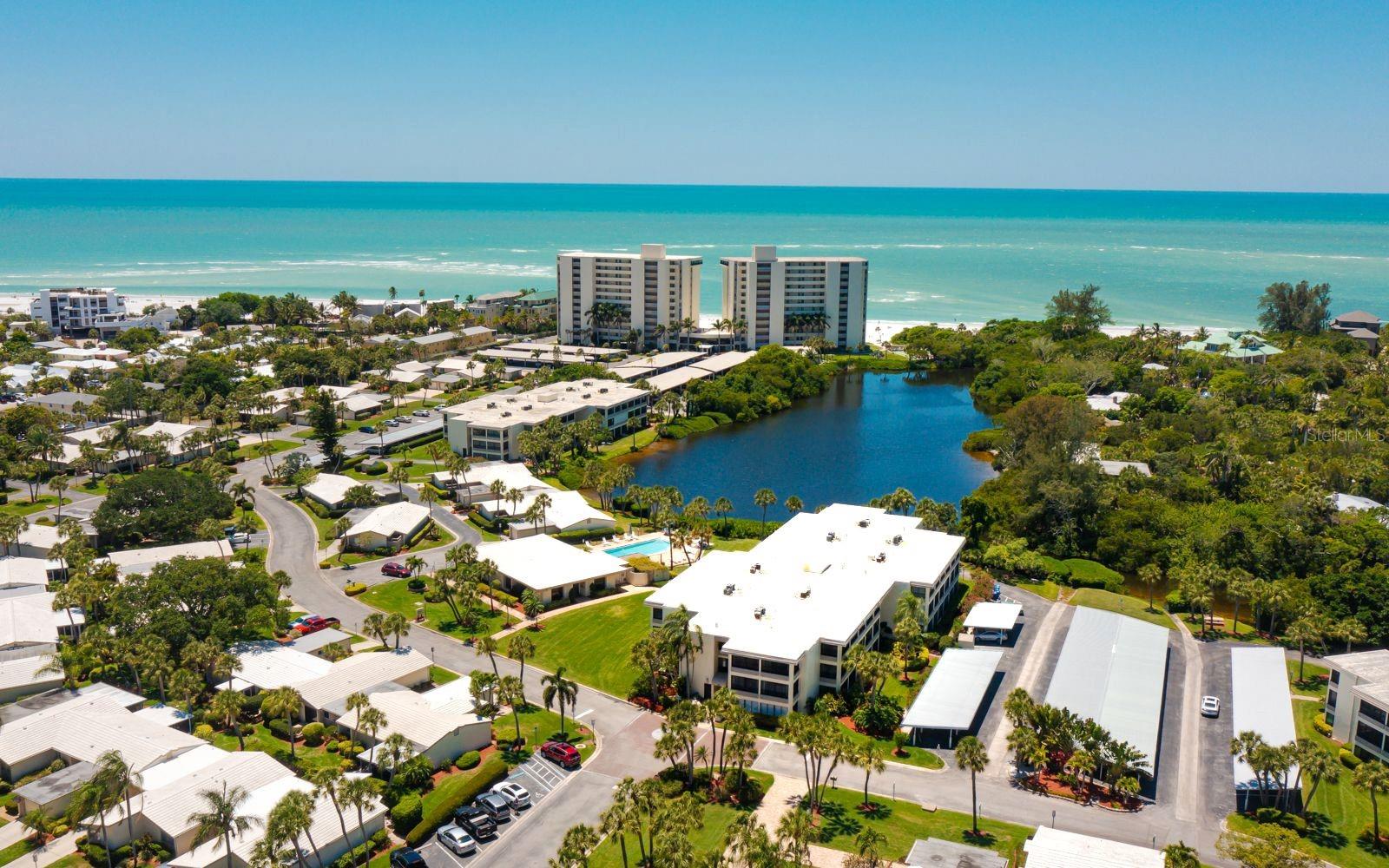 WHISPERING SANDS - Residential