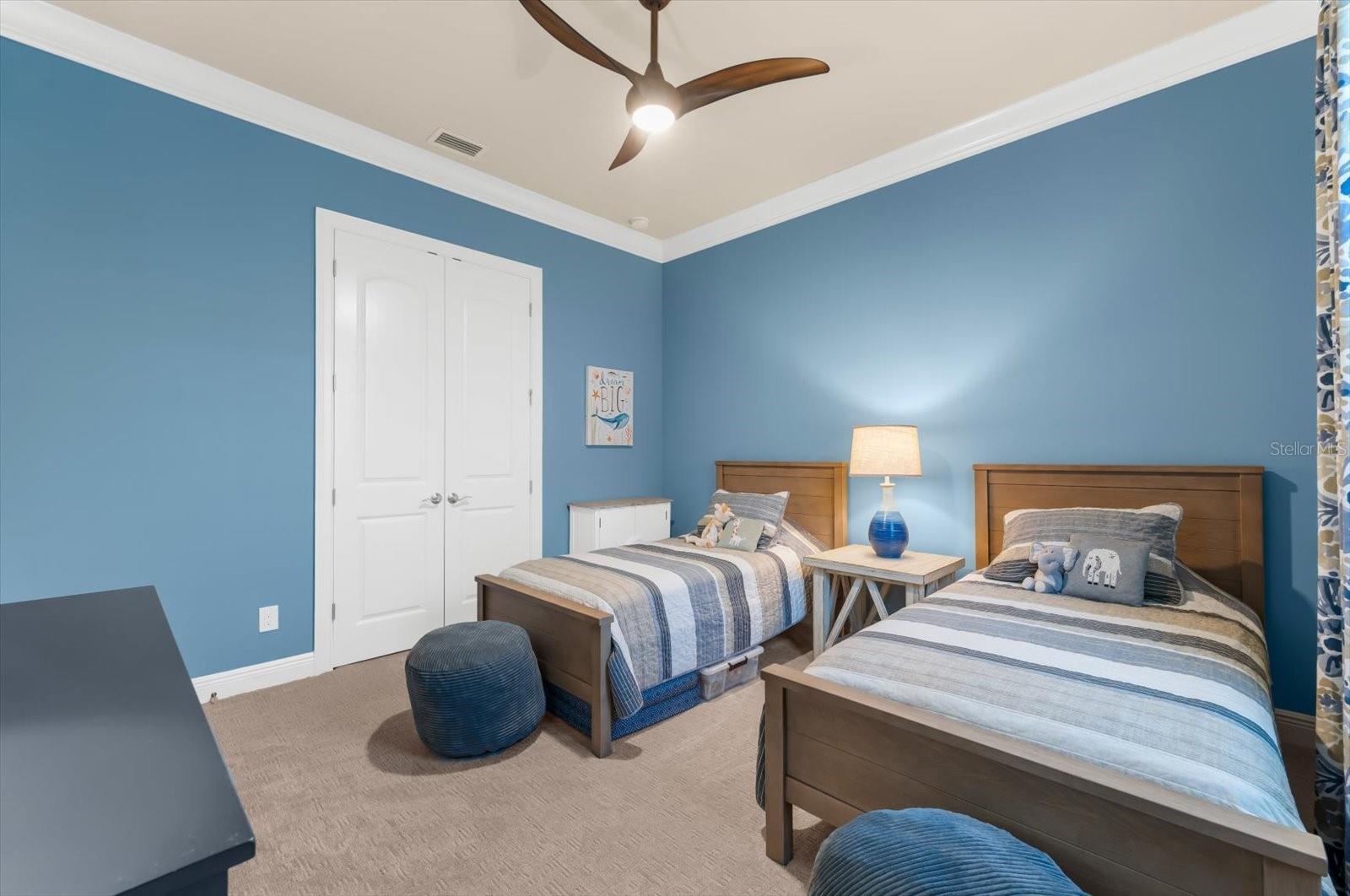 COUNTRY CLUB EAST AT LAKEWD RNCH VV2 - Residential