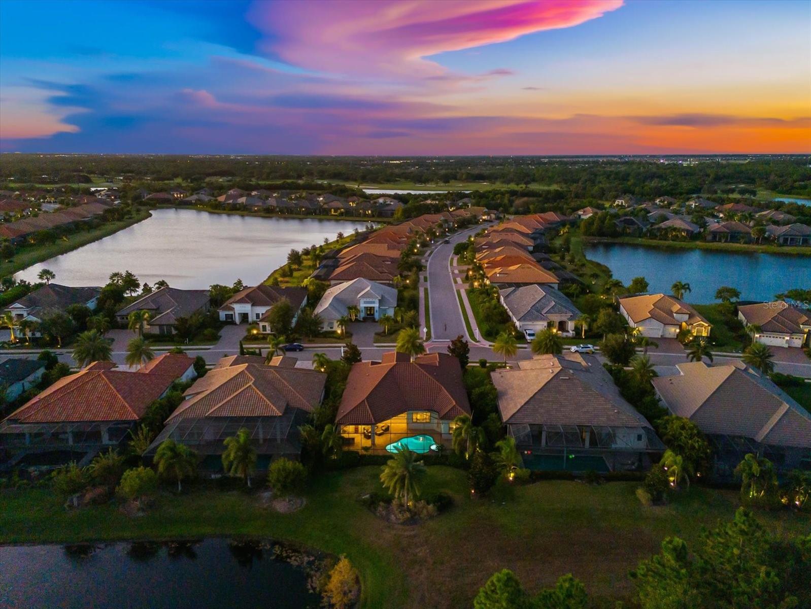 COUNTRY CLUB EAST AT LAKEWD RNCH VV2 - Residential