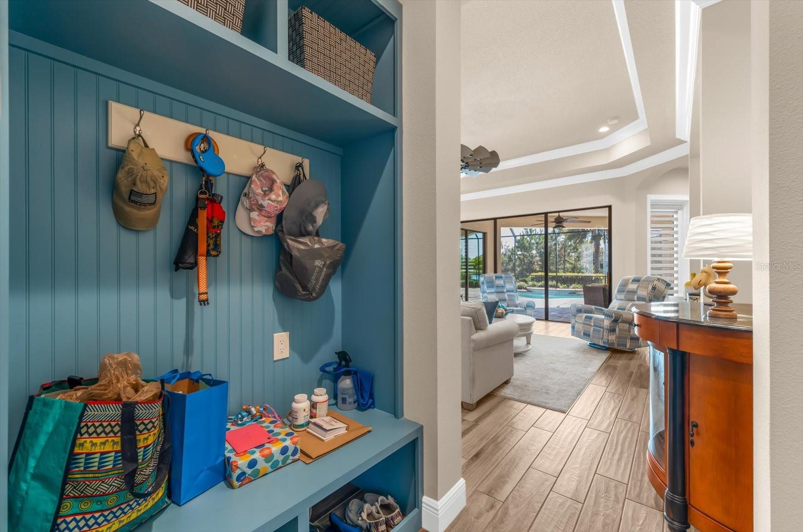 COUNTRY CLUB EAST AT LAKEWD RNCH VV2 - Residential