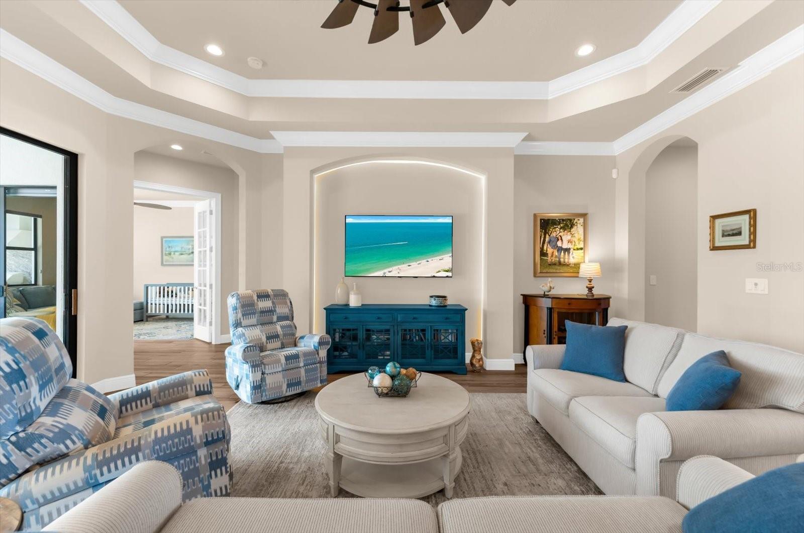 COUNTRY CLUB EAST AT LAKEWD RNCH VV2 - Residential