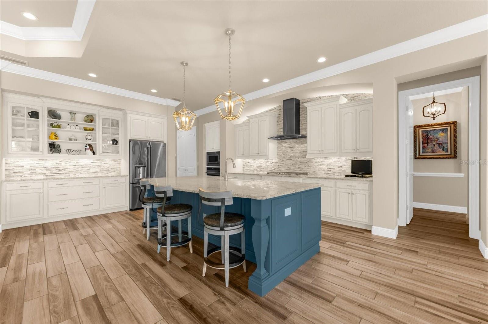 COUNTRY CLUB EAST AT LAKEWD RNCH VV2 - Residential