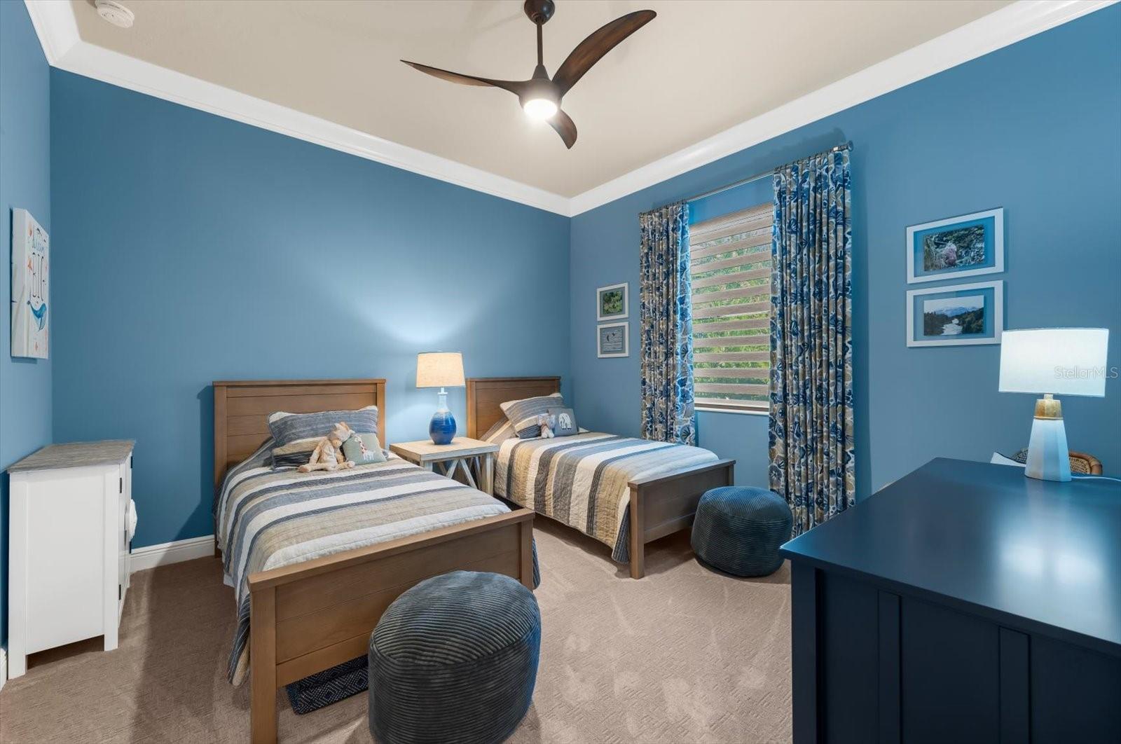 COUNTRY CLUB EAST AT LAKEWD RNCH VV2 - Residential