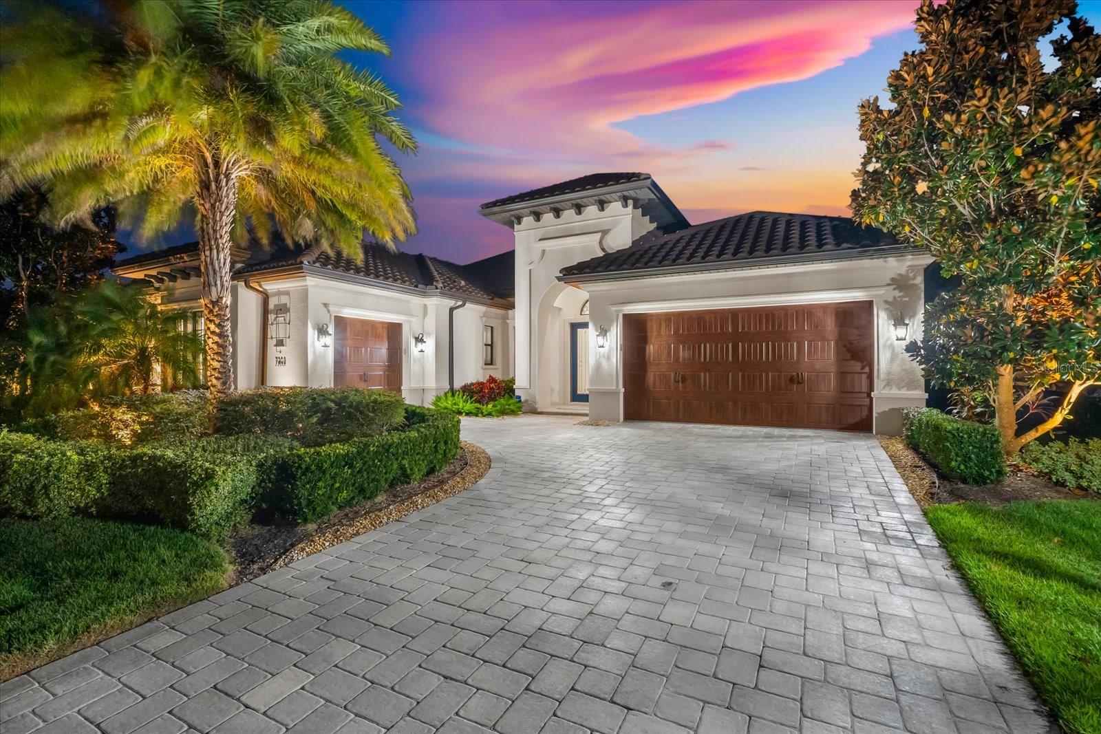 Casas a venda 3 - Jen Dantas 7203 PRESTBURY CIRCLE