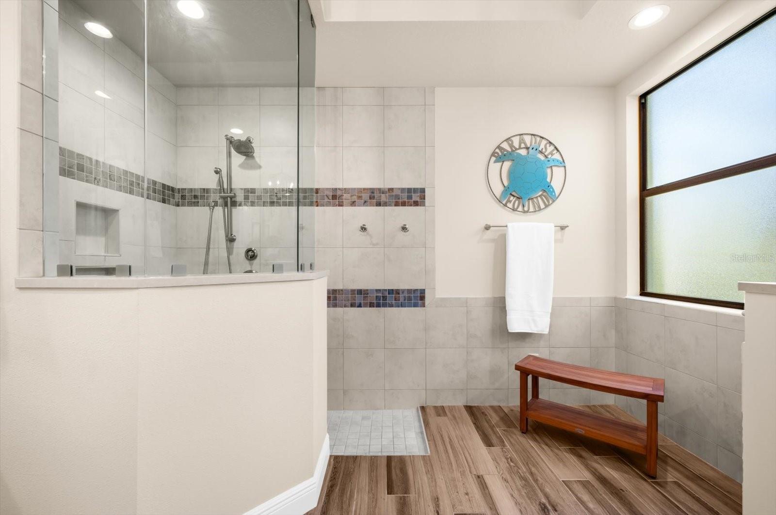 COUNTRY CLUB EAST AT LAKEWD RNCH VV2 - Residential