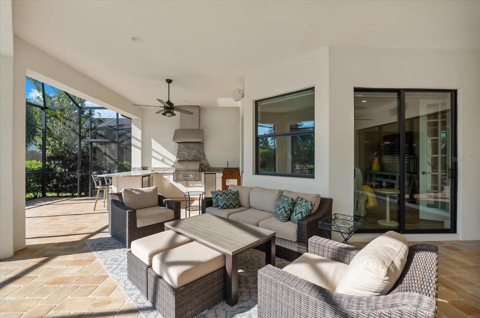 COUNTRY CLUB EAST AT LAKEWD RNCH VV2 - Residential