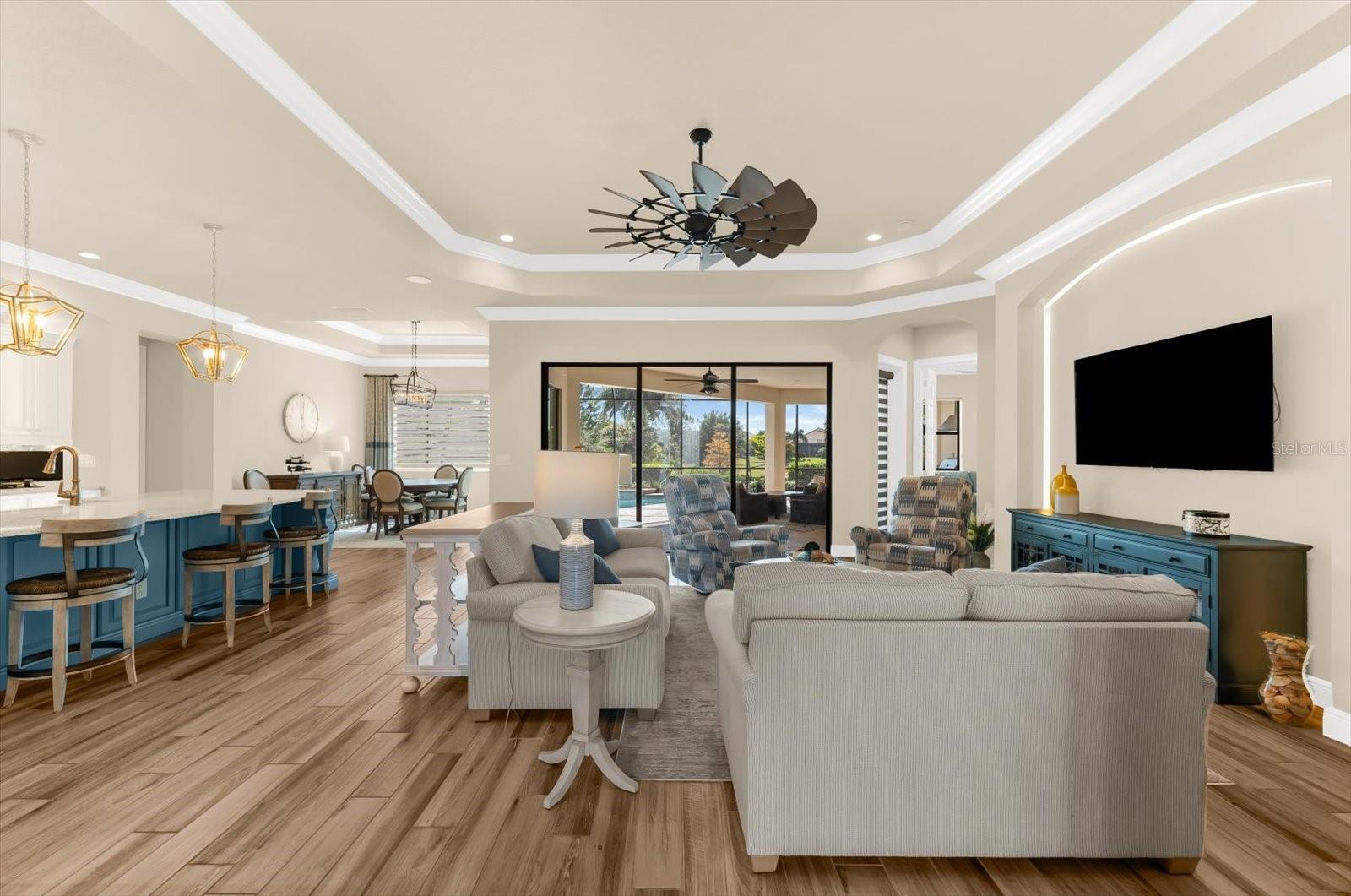 COUNTRY CLUB EAST AT LAKEWD RNCH VV2 - Residential