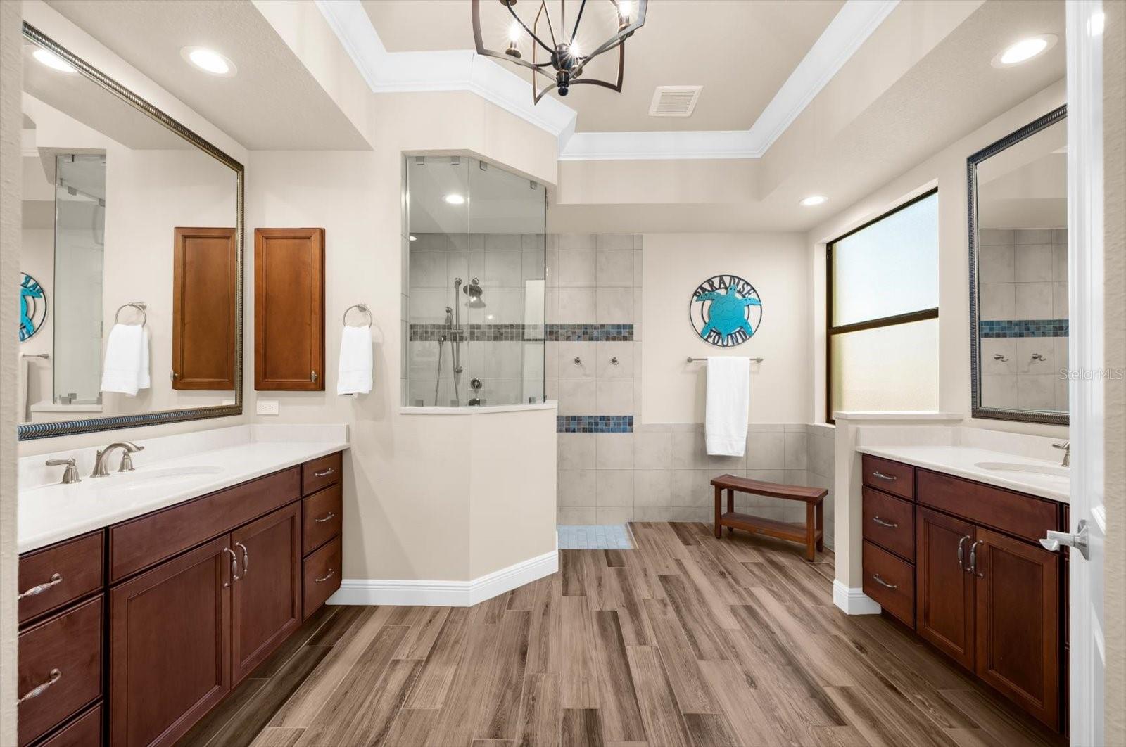 COUNTRY CLUB EAST AT LAKEWD RNCH VV2 - Residential