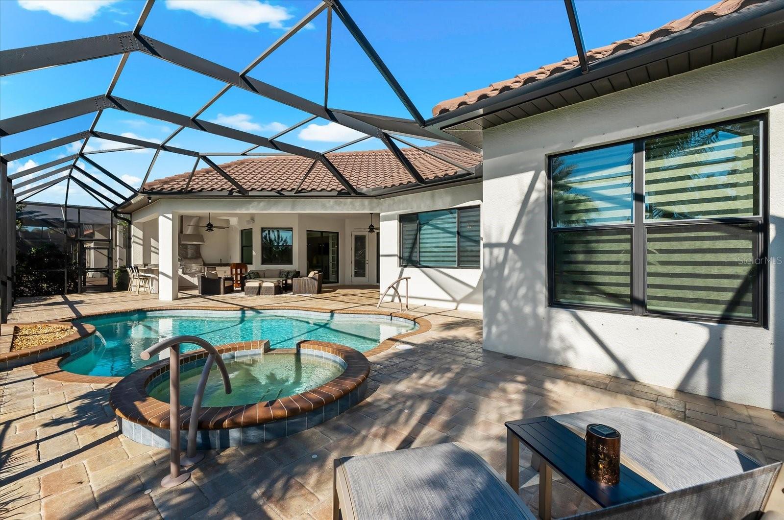 COUNTRY CLUB EAST AT LAKEWD RNCH VV2 - Residential