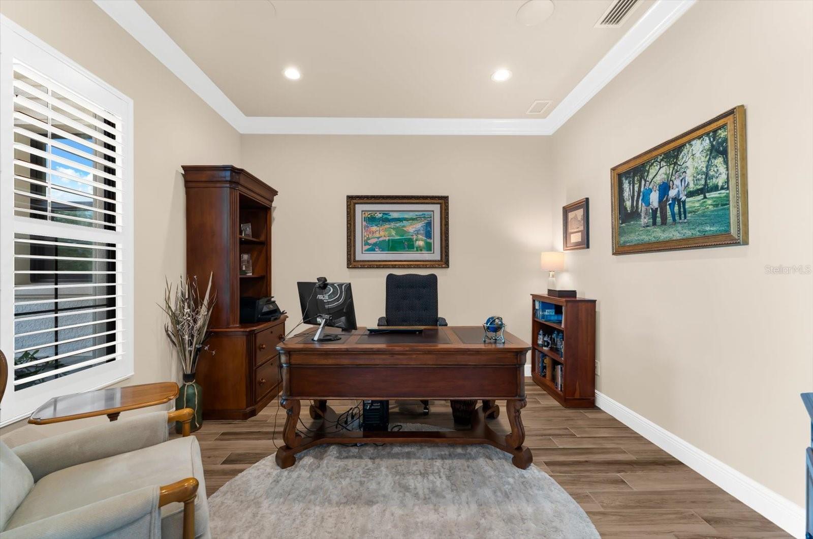 COUNTRY CLUB EAST AT LAKEWD RNCH VV2 - Residential