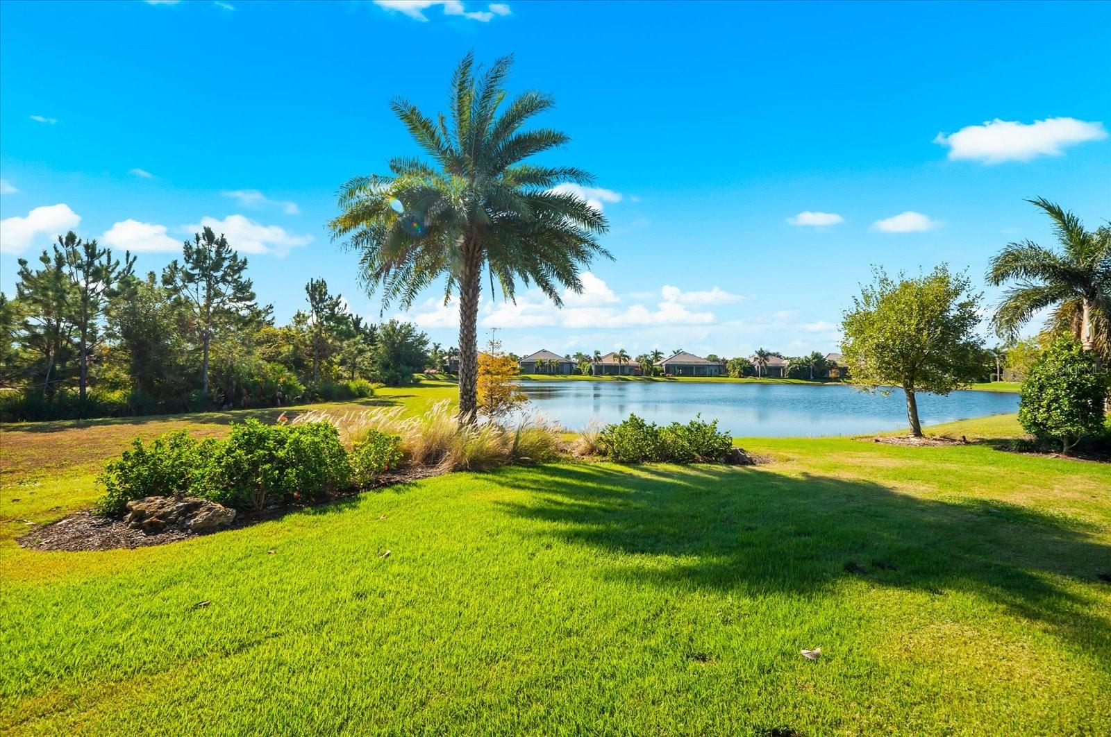 COUNTRY CLUB EAST AT LAKEWD RNCH VV2 - Residential