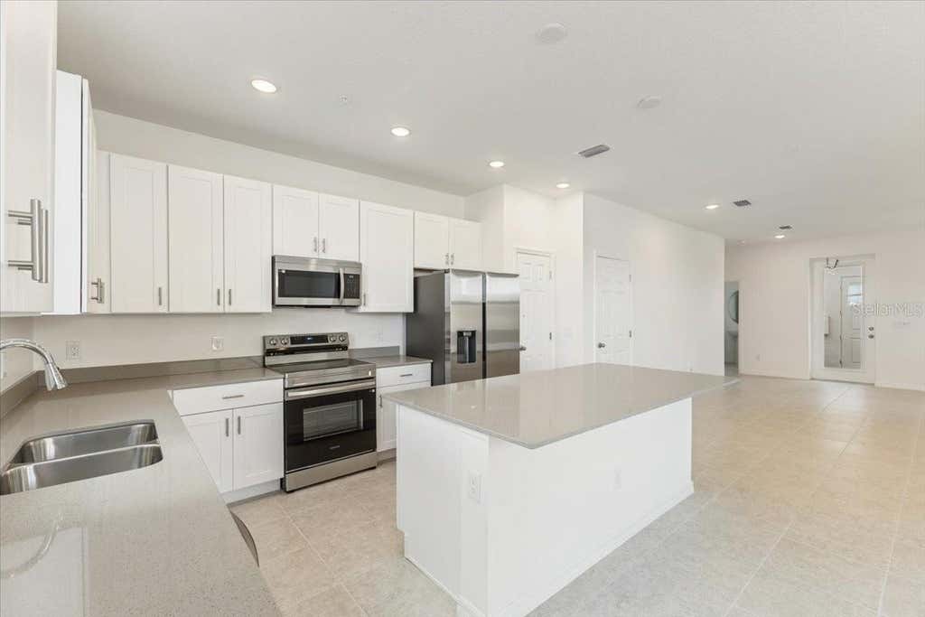 Photo of 1552 Silver Lining Way, Apopka, FL 32703 (MLS # O6435194)
