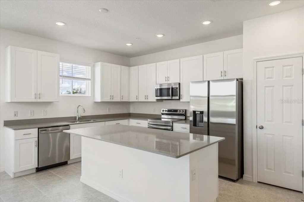 Photo of 1552 Silver Lining Way, Apopka, FL 32703 (MLS # O6435194)