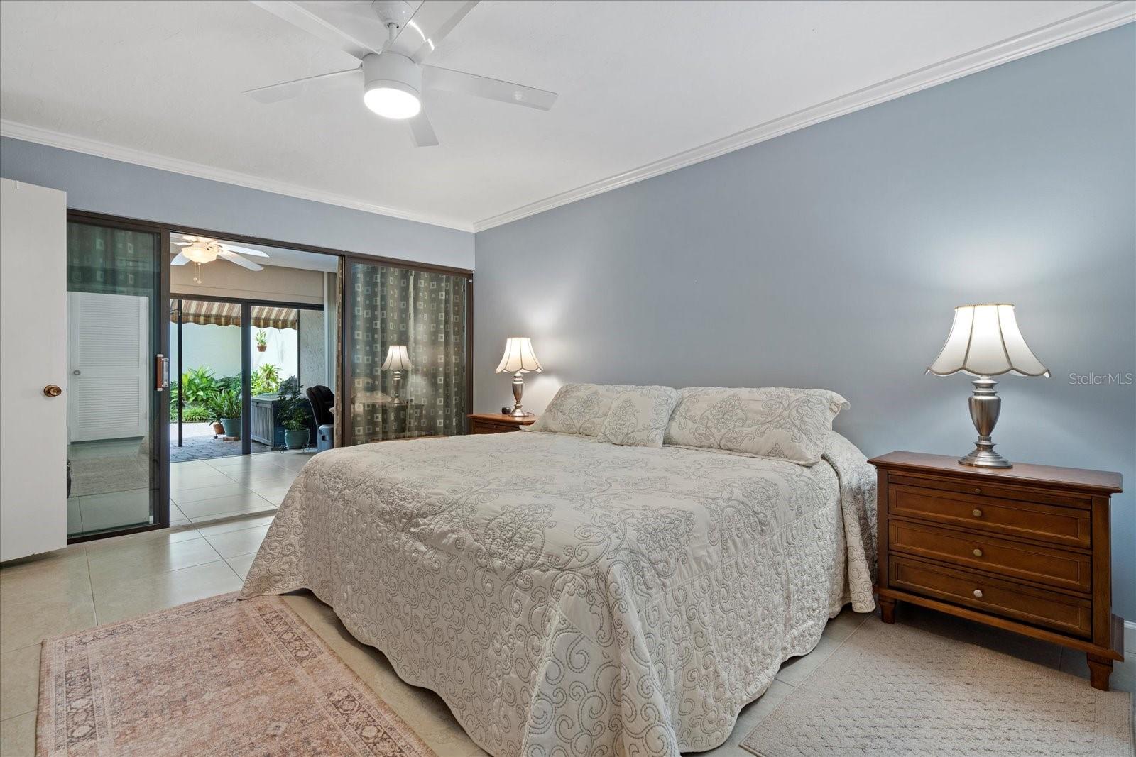 GLEN OAKS MANOR - Residential