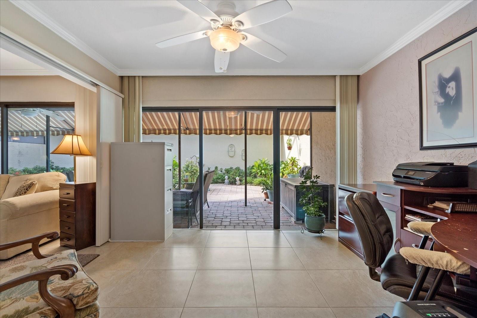 GLEN OAKS MANOR - Residential