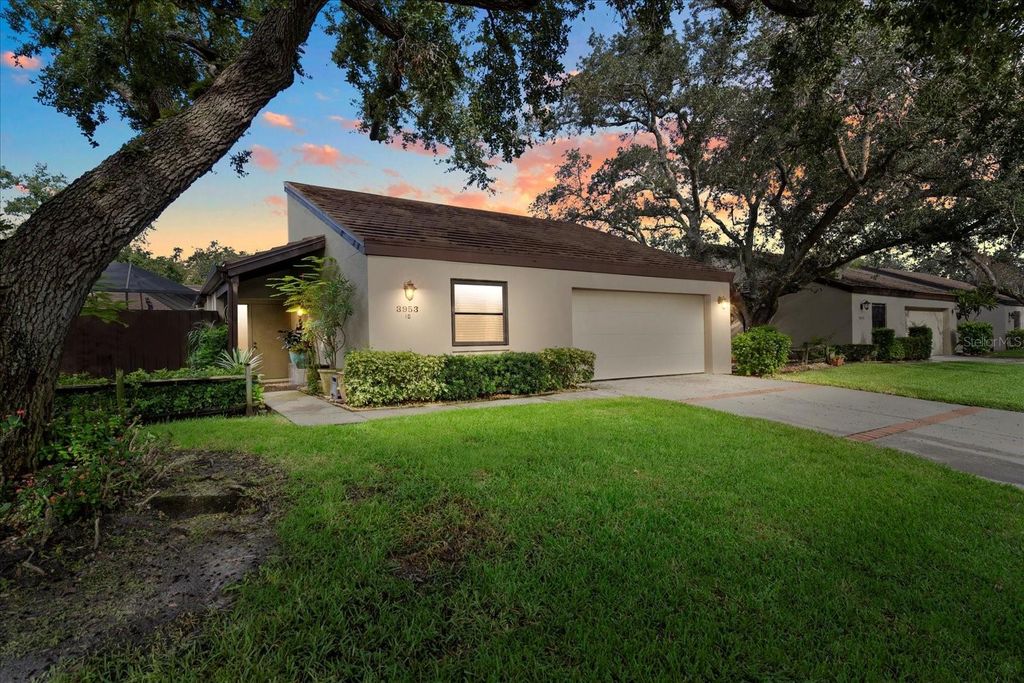Photo of 3953 Glen Oaks Manor Drive, Sarasota, FL 34232 (MLS # A4665903)