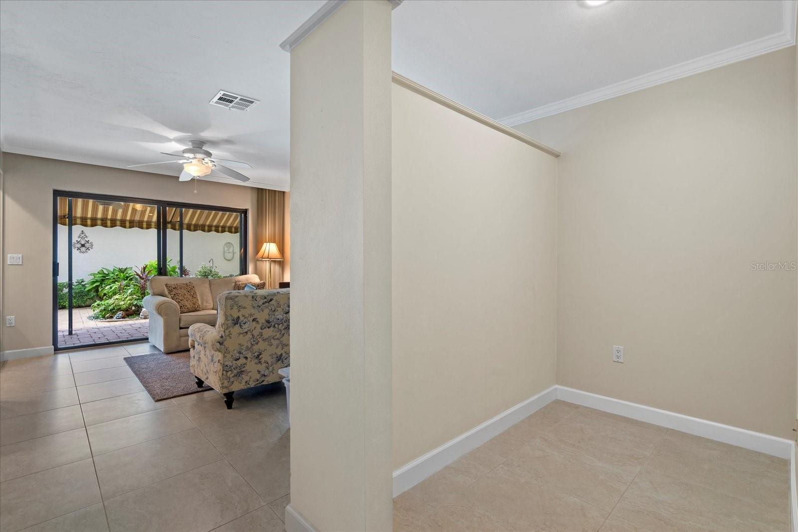 GLEN OAKS MANOR - Residential