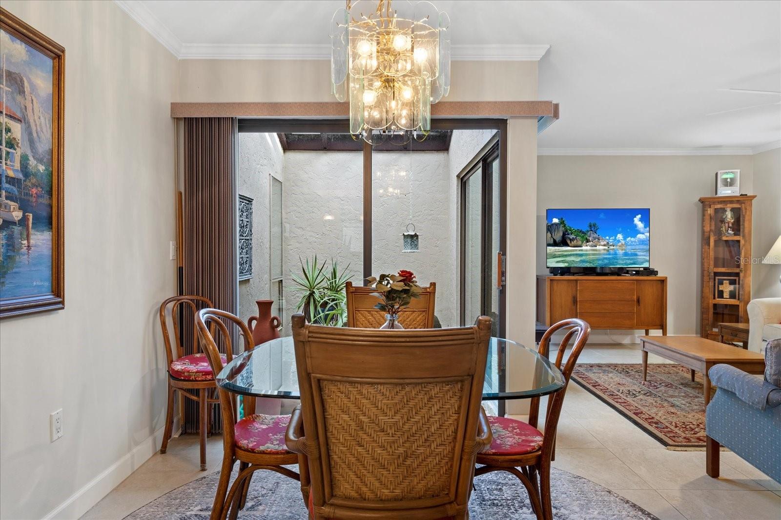 GLEN OAKS MANOR - Residential