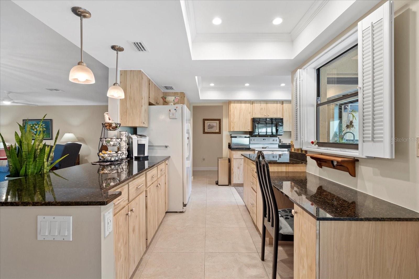 3953 GLEN OAKS MANOR DRIVE