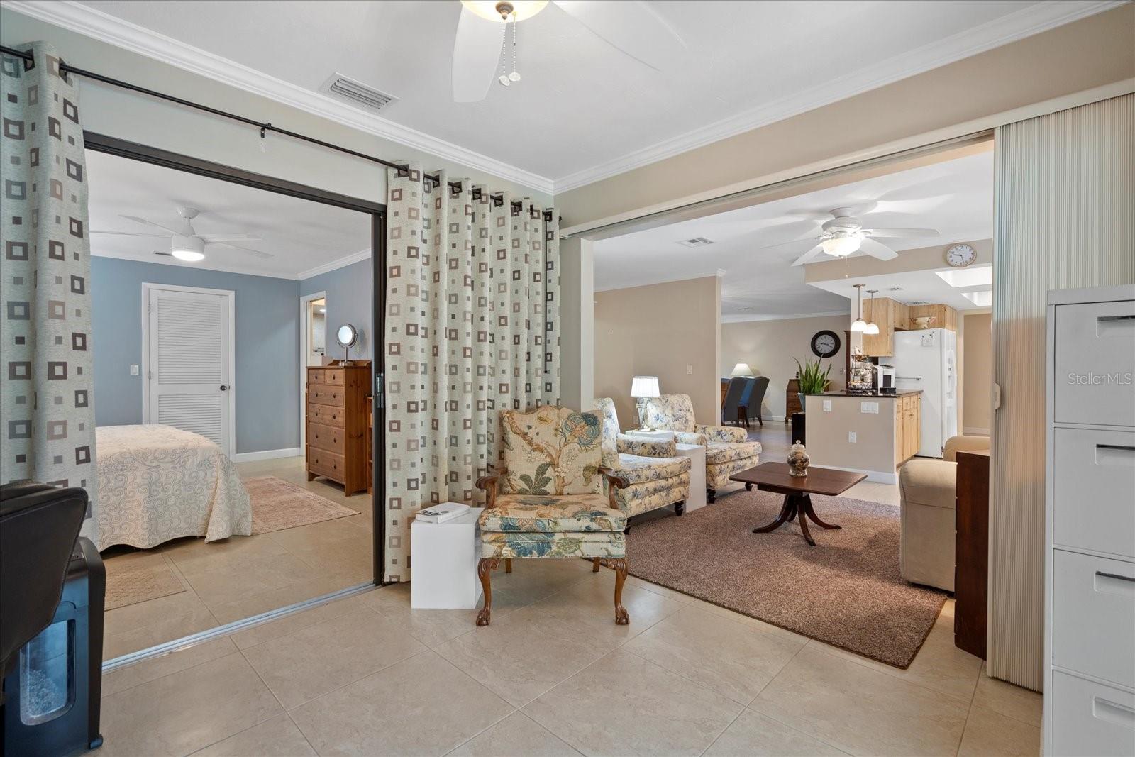 GLEN OAKS MANOR - Residential