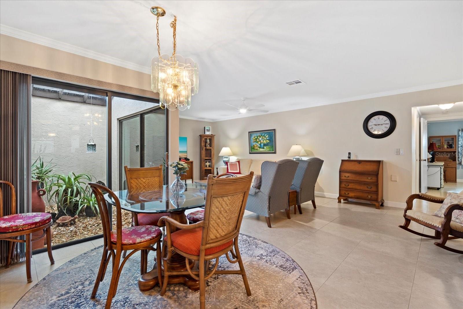 GLEN OAKS MANOR - Residential