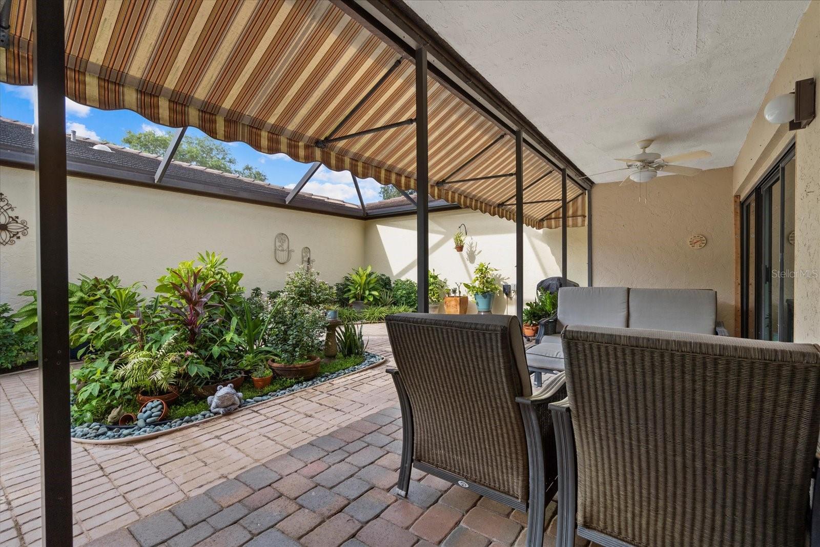 GLEN OAKS MANOR - Residential