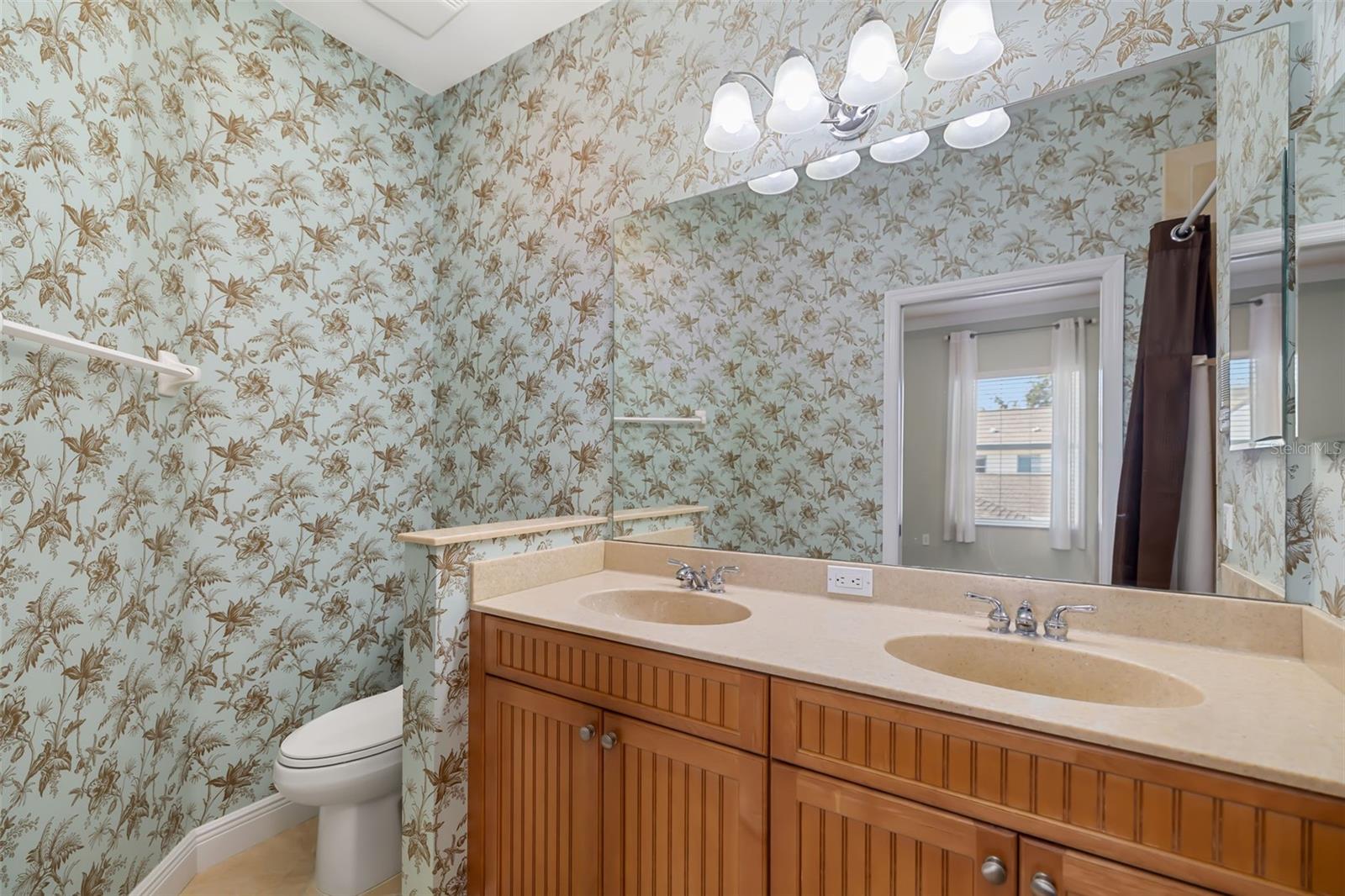 HARBORAGE ON BRADEN RIVER PH II - Residential