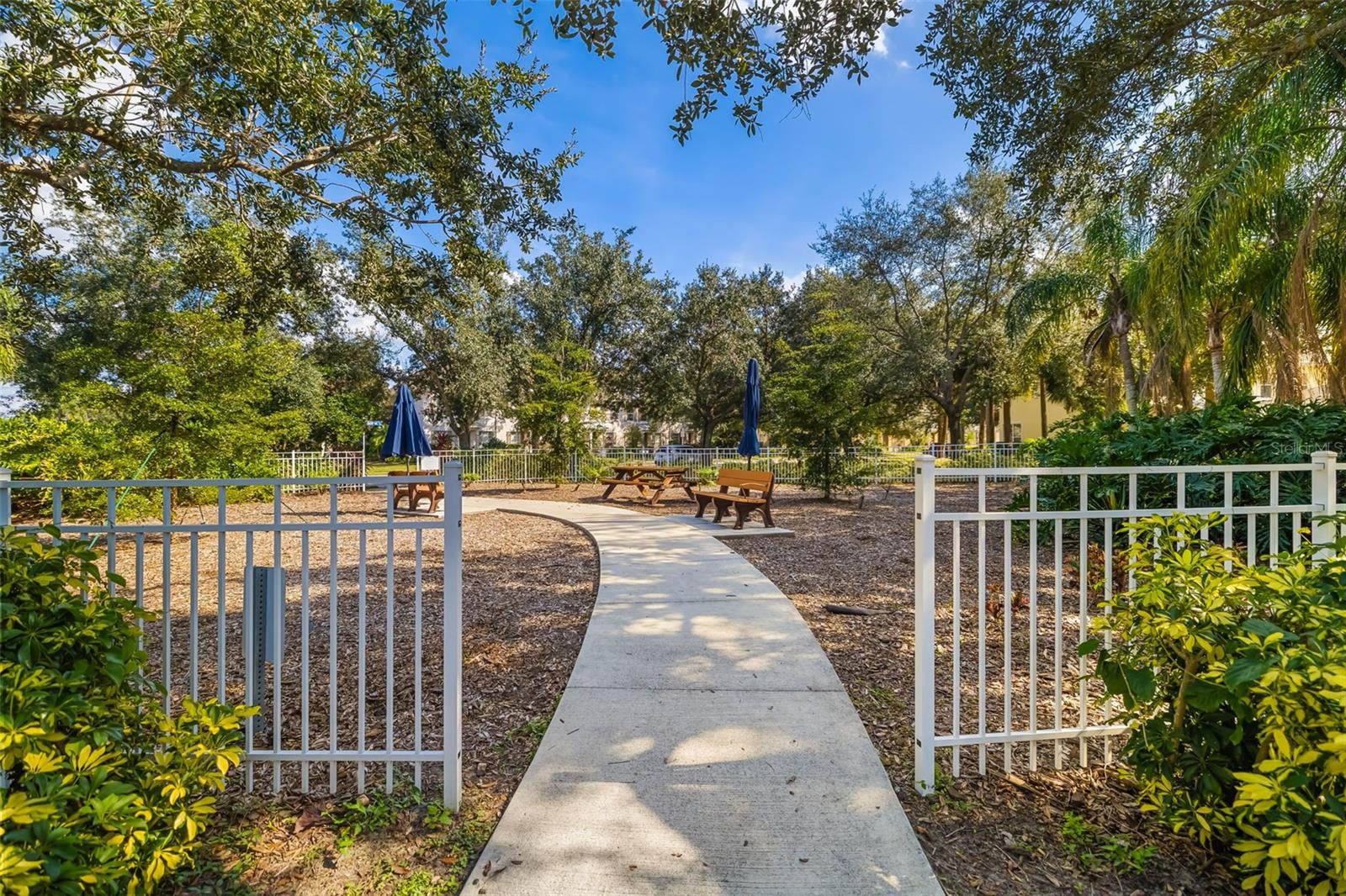 HARBORAGE ON BRADEN RIVER PH II - Residential