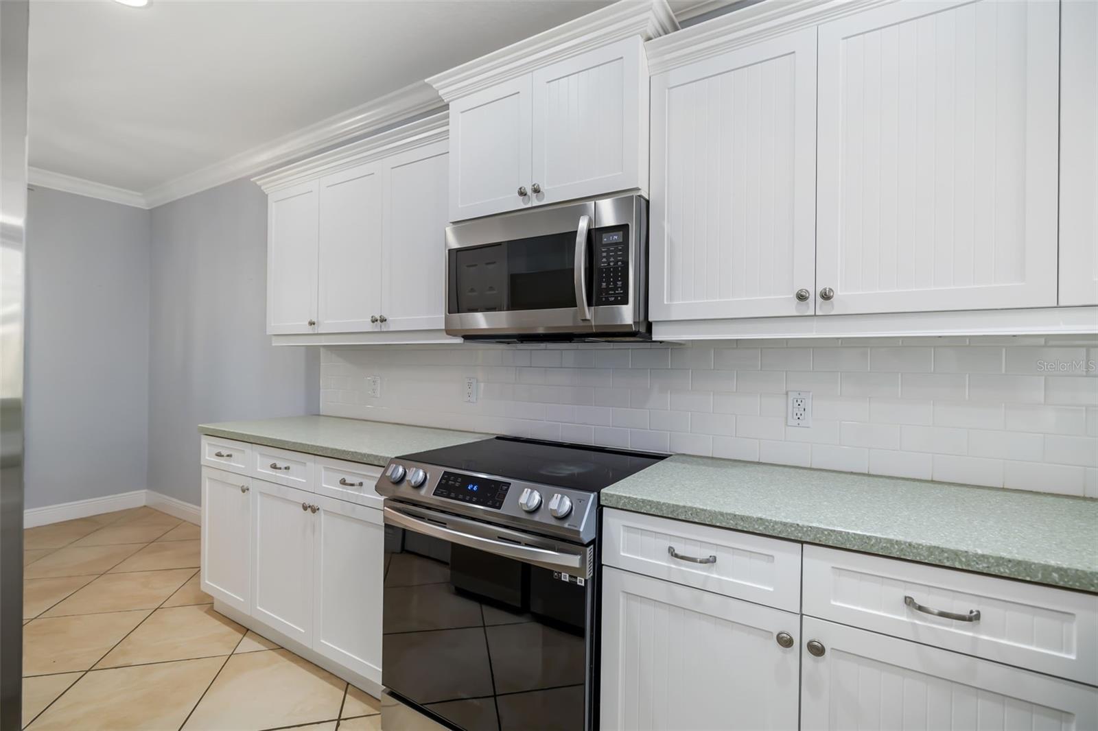 HARBORAGE ON BRADEN RIVER PH II - Residential