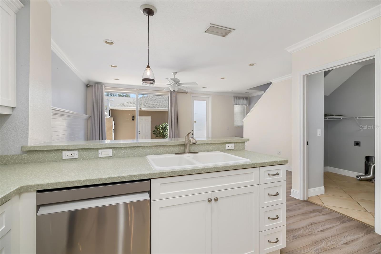 HARBORAGE ON BRADEN RIVER PH II - Residential