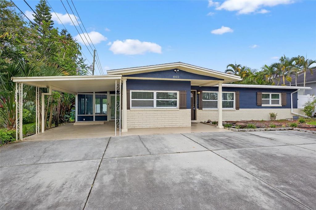 Photo of 10112 66th Avenue, Seminole, FL 33772 (MLS # TB8409373)