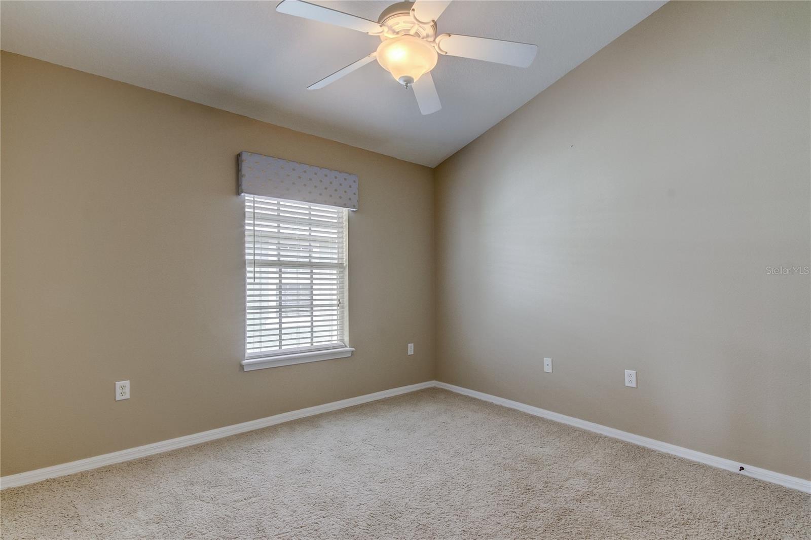LITTLE CREEK - Residential Lease