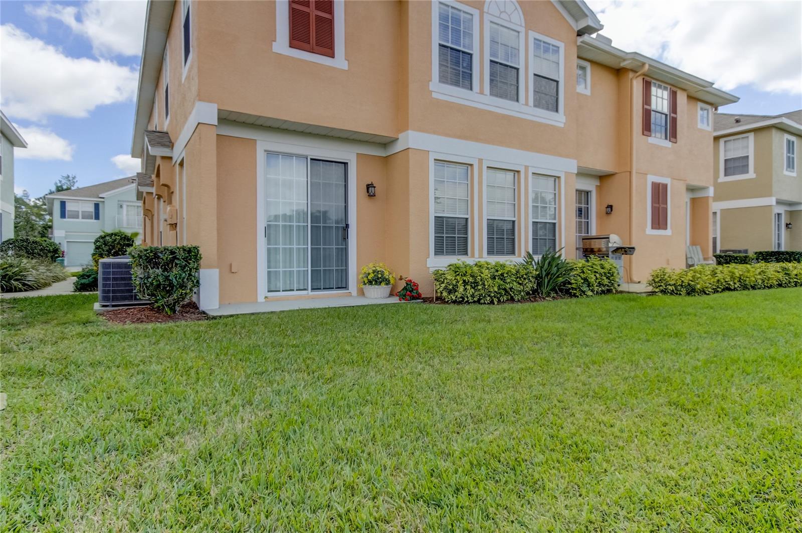 LITTLE CREEK - Residential Lease