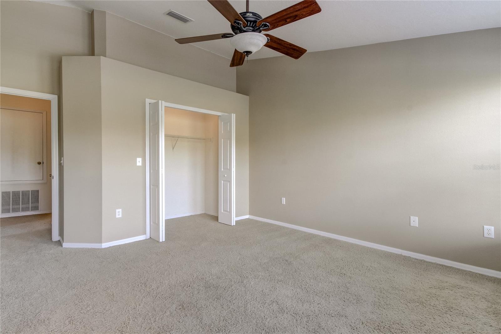 LITTLE CREEK - Residential Lease
