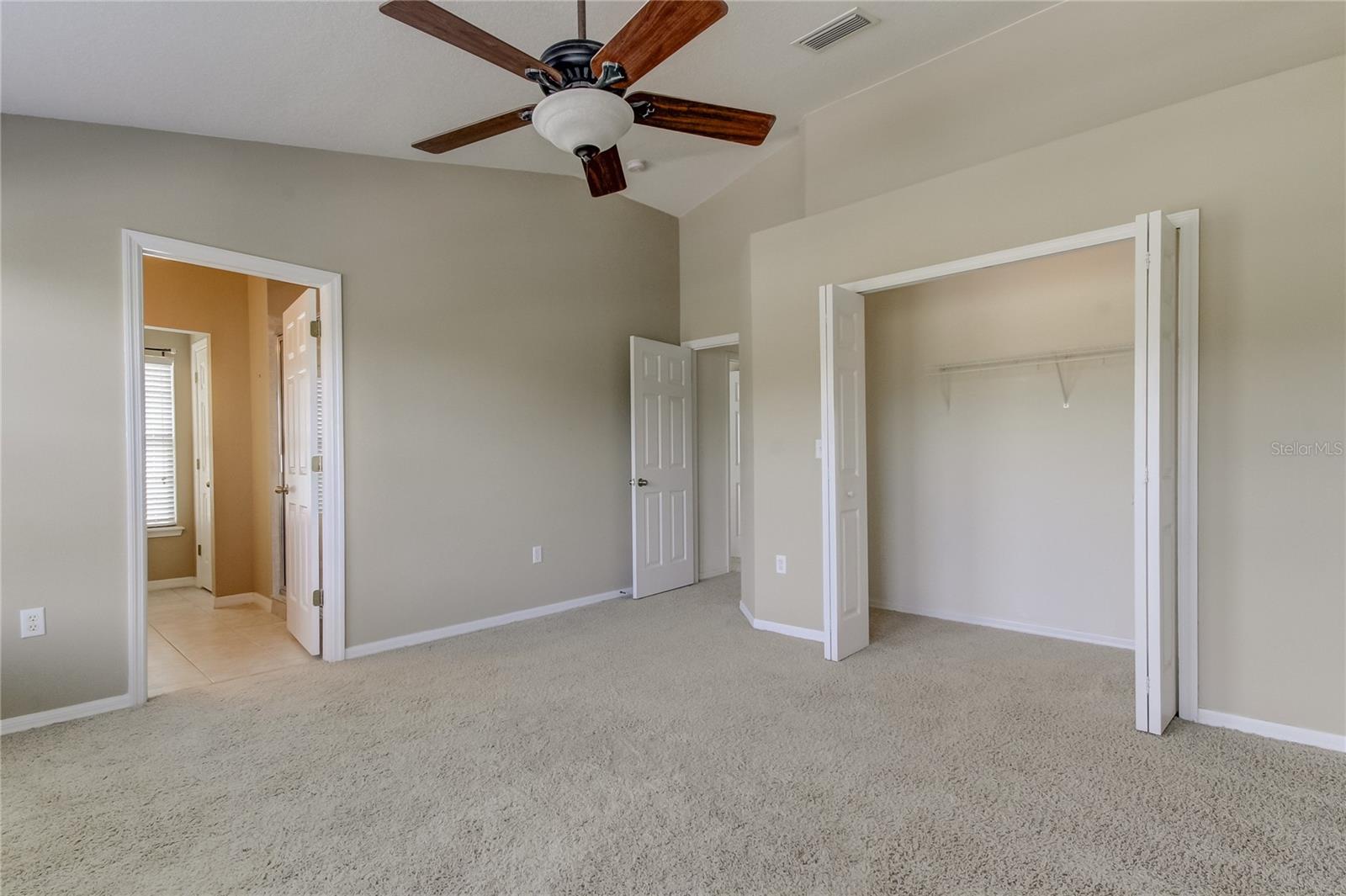 LITTLE CREEK - Residential Lease