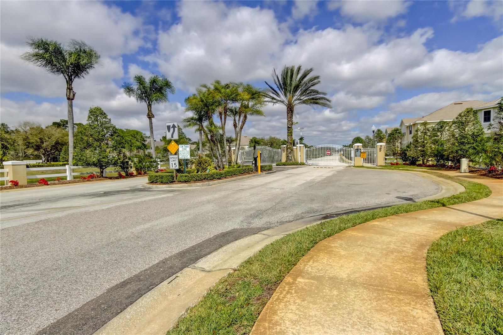 LITTLE CREEK - Residential Lease