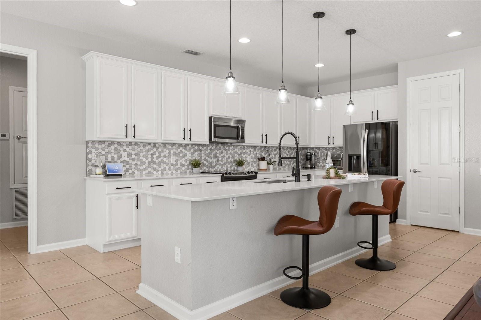 LAKE SAWYER SOUTH PH 01 - Residential
