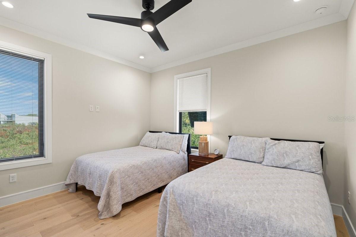 CALLALISA LAND CONDO - Residential