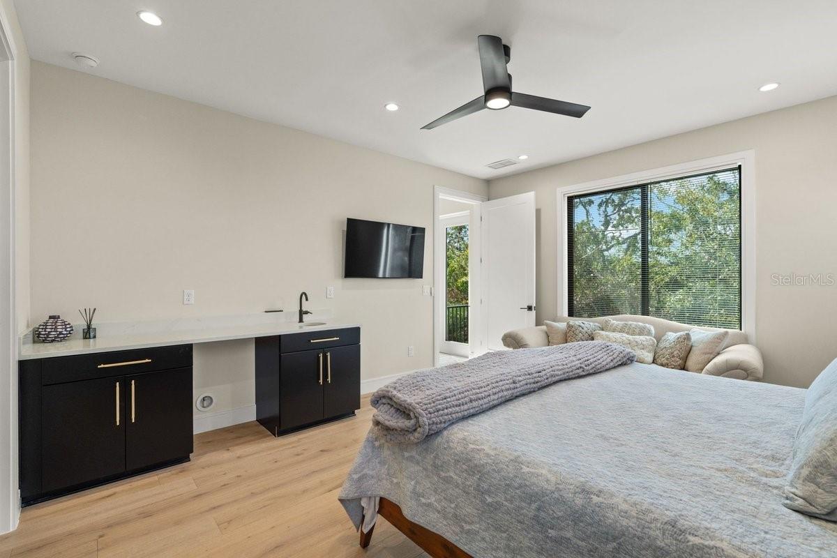 CALLALISA LAND CONDO - Residential